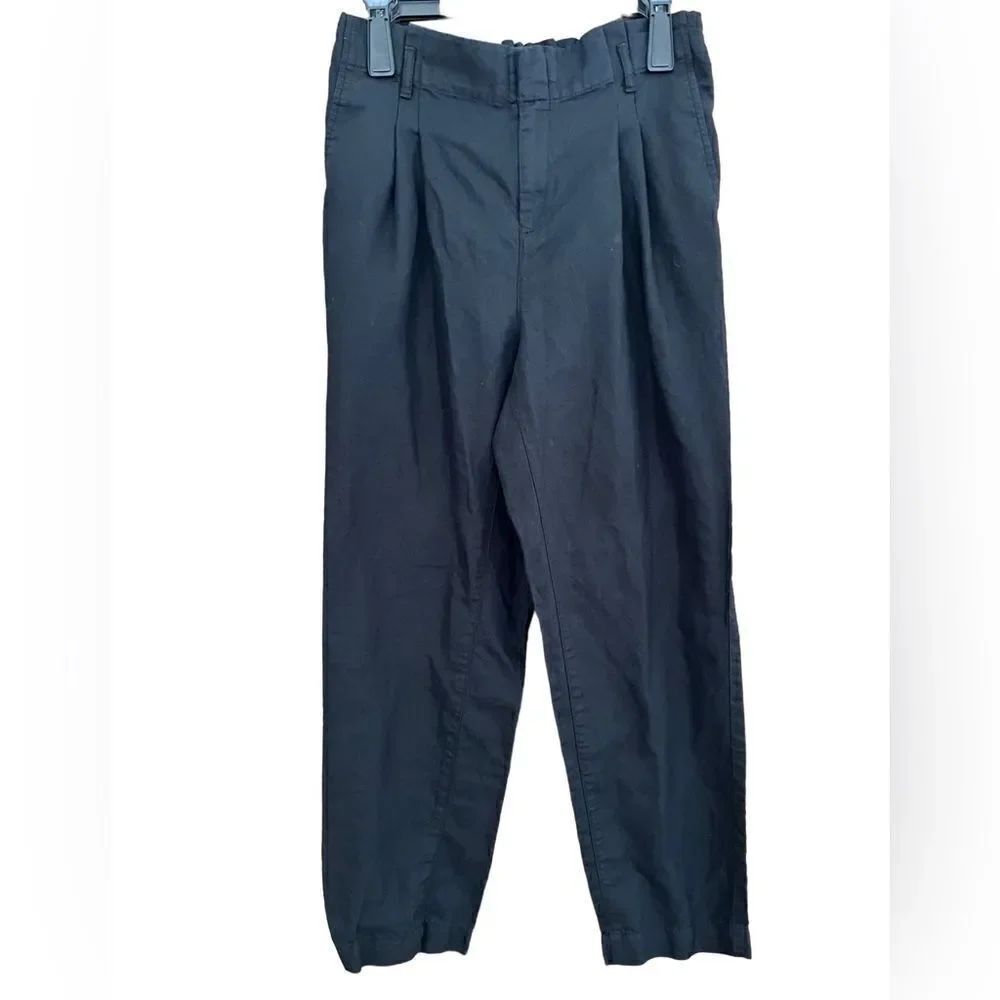 LOFT black linen/cotton blend Paper bag style pants, size M